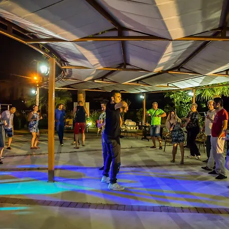 Akbulut & Guzelcamlı