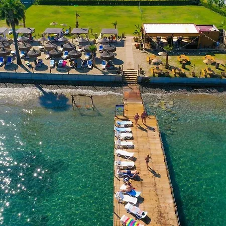 阿克布卢特spa酒店 度假村 4*