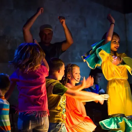 阿克布卢特spa酒店 度假村 4*