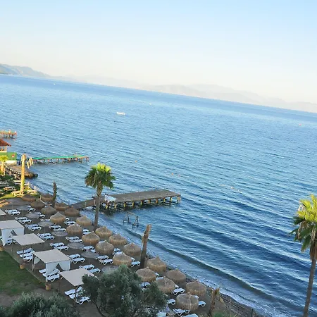 阿克布卢特spa酒店 4*