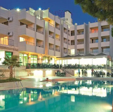 度假村 阿克布卢特spa酒店