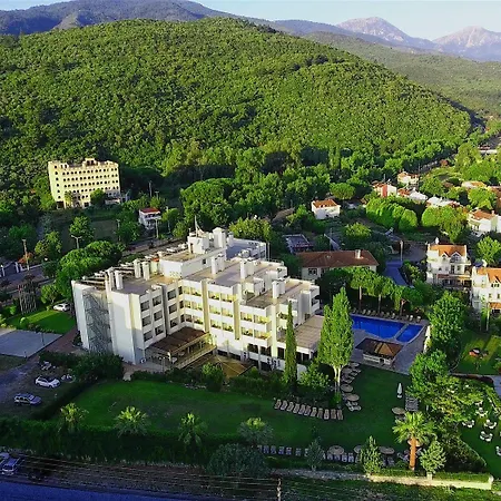 Akbulut & Resort Güzelçamlı
