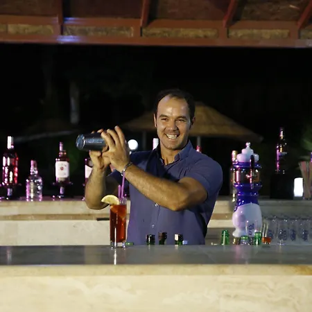 Üdülőközpont Akbulut & 4*