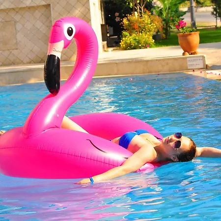 Akbulut & Resort Güzelçamlı