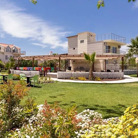 Semesteranläggning (resort) Akbulut & 4*